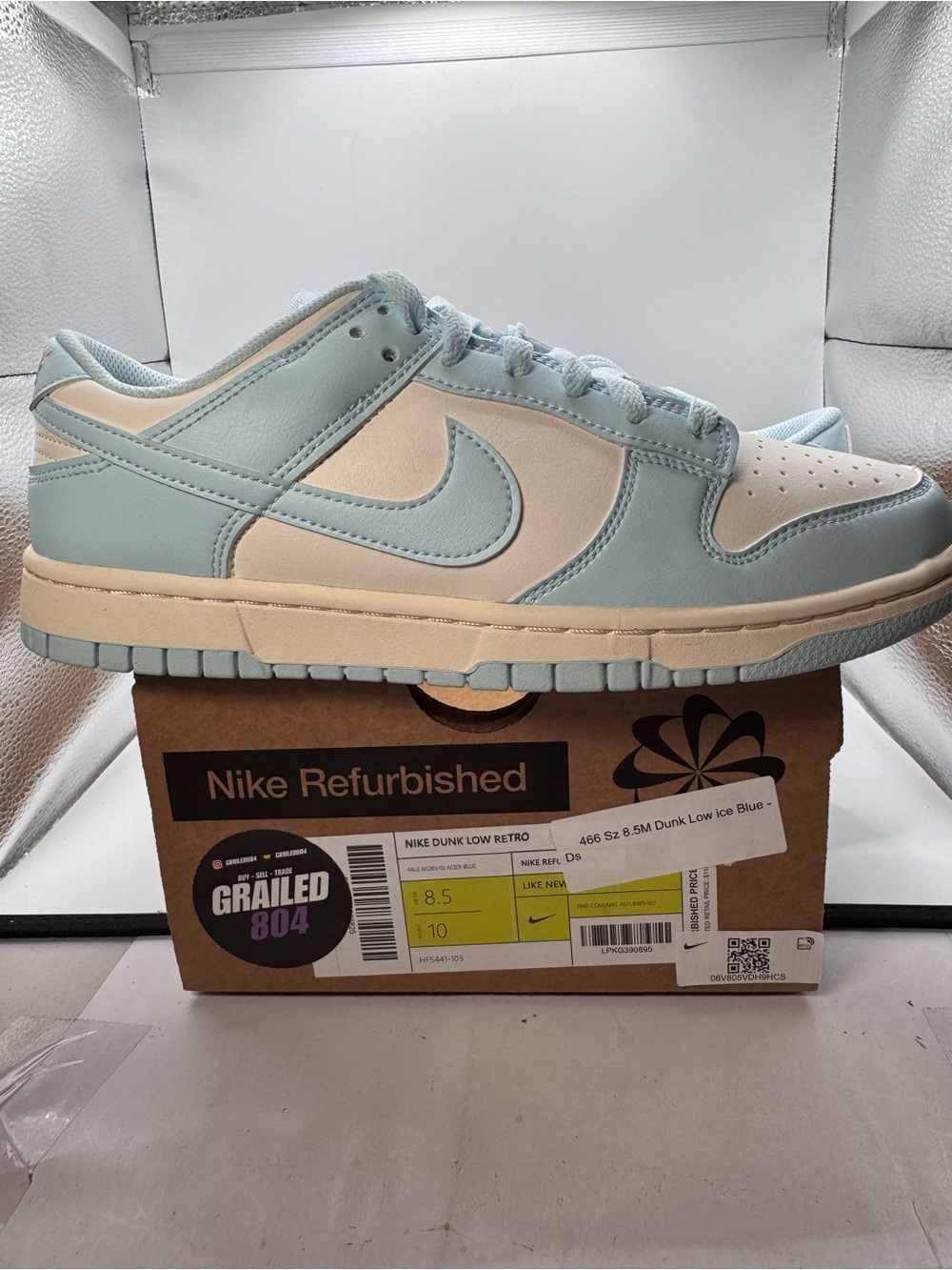 Nike mens Dunk Low Retro - Ice Blue/Cream